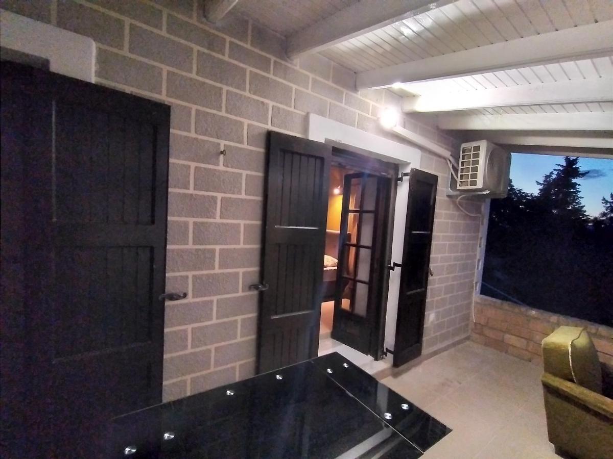 Stonemakers Hide Villa Karyotikon Exterior photo