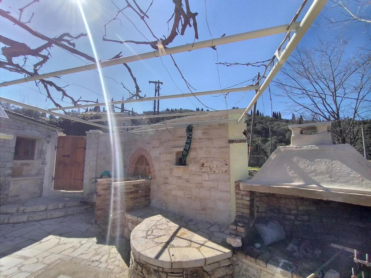 Stonemakers Hide Villa Karyotikon Exterior photo