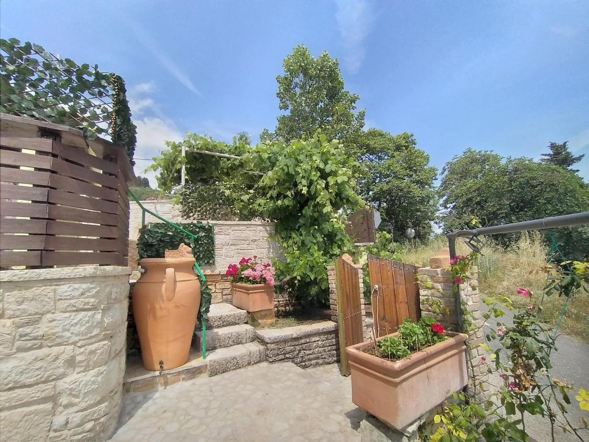 Stonemakers Hide Villa Karyotikon Exterior photo